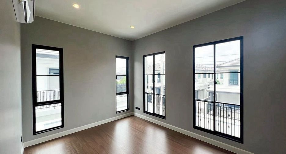 Casa en venta de 4 habitaciones en Bang Kruai, Nonthaburi