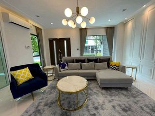 Casa en alquiler y en venta de 4 habitaciones en Lat Krabang, Bangkok
