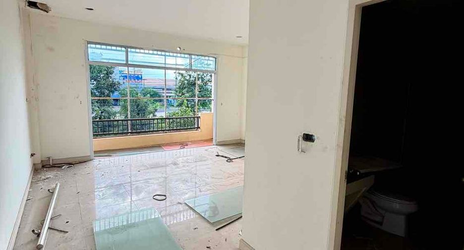 出售 2 卧室 独立屋 在 Mueang Udon Thani, Udon Thani