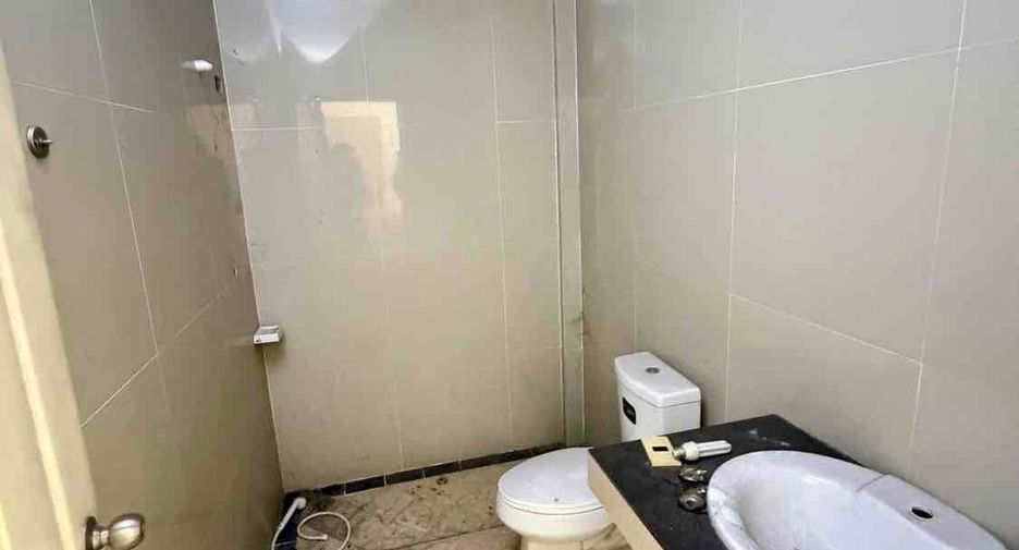 出售 2 卧室 独立屋 在 Mueang Udon Thani, Udon Thani