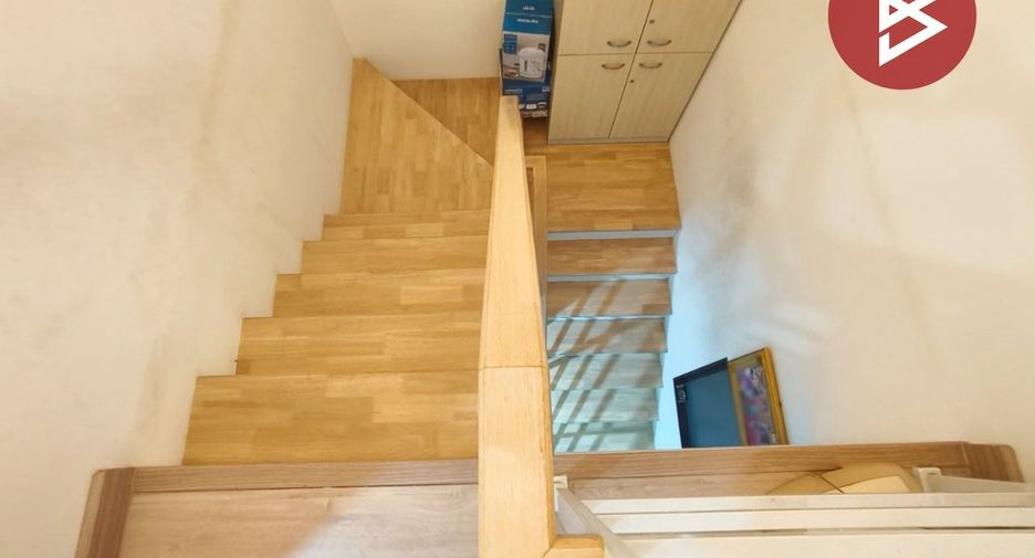For sale 4 bedrooms townhouse in Mueang Samut Prakan, Samut Prakan