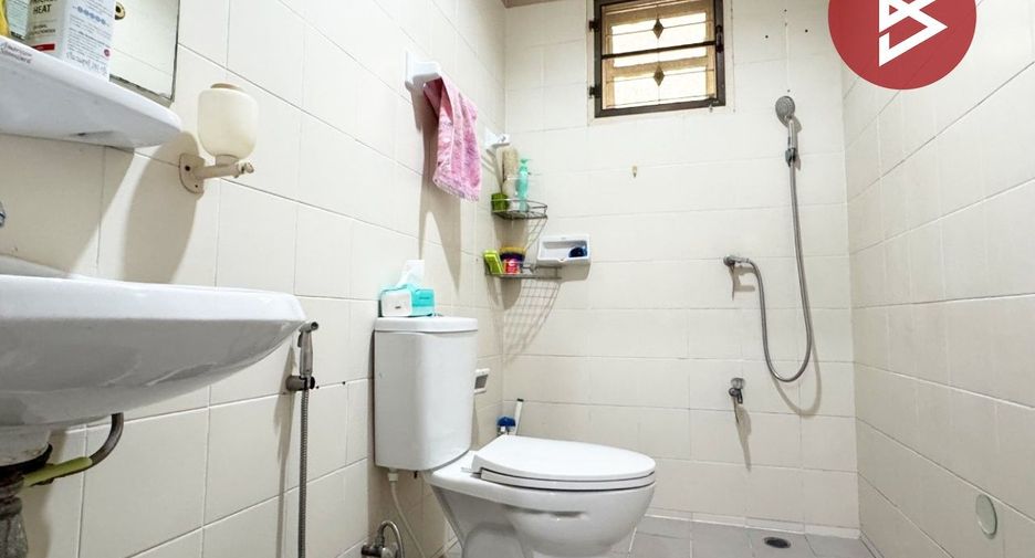 Продажа 3 спальни таунхаус в Bang Bua Thong, Нонтабури