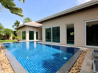 Haus zur Miete und zum Kauf mit 3 Zimmer in Bang Lamung, Chonburi
