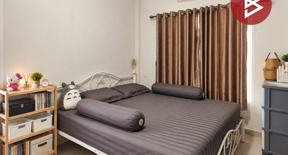 Reihenhaus zum Kauf mit 2 Zimmer in Krathum Baen, Samut Sakhon