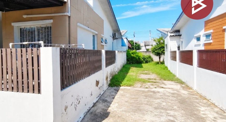 Reihenhaus zum Kauf mit 2 Zimmer in Krathum Baen, Samut Sakhon