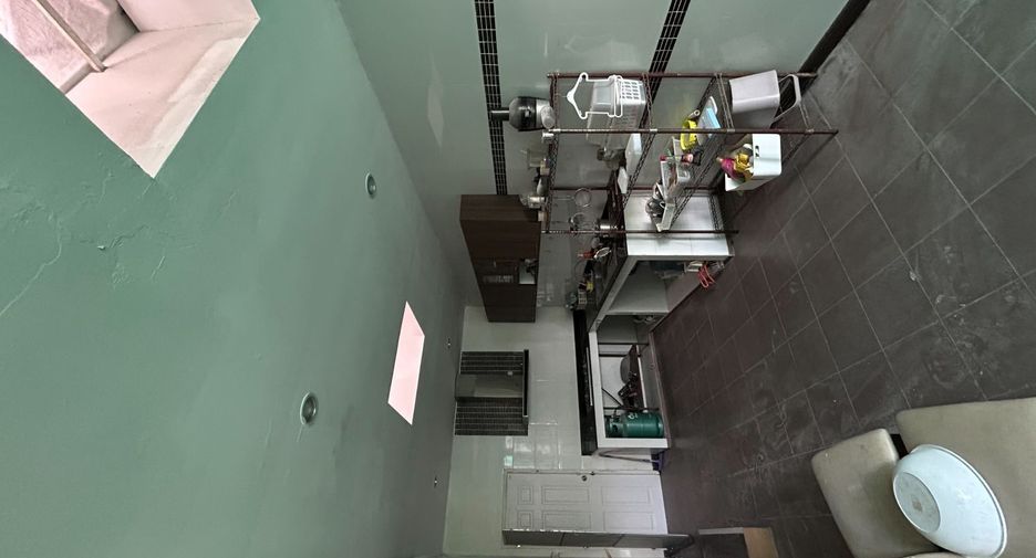 For sale 4 bedrooms house in Mueang Chon Buri, Chonburi