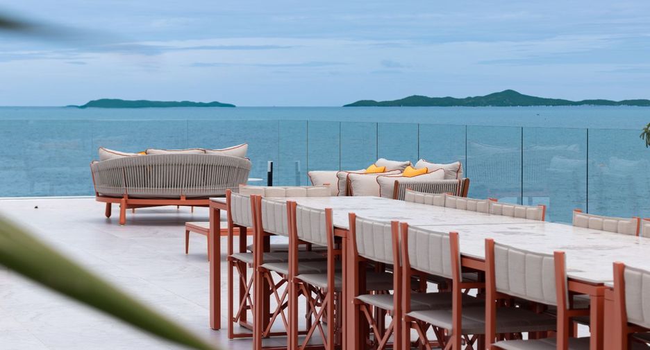 À louer 8 chambres villa à Na Jomtien, Pattaya