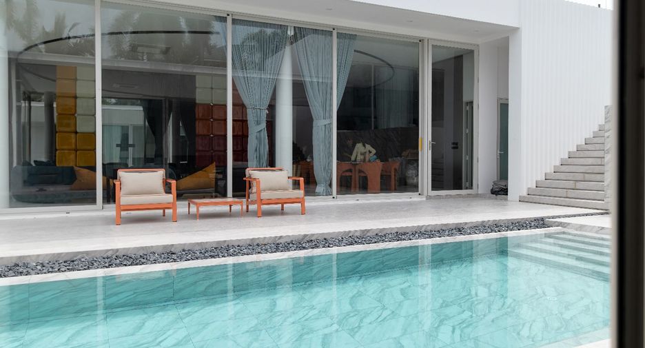 À louer 8 chambres villa à Na Jomtien, Pattaya