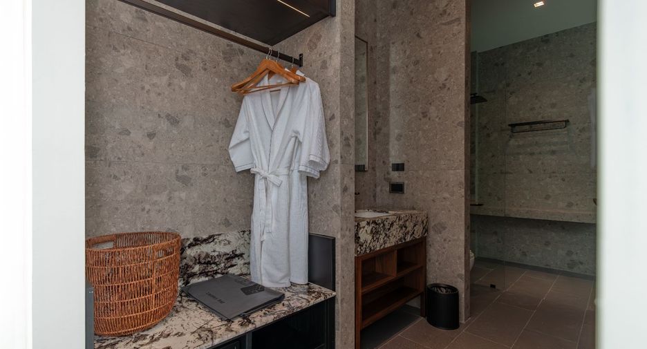 À louer 8 chambres villa à Na Jomtien, Pattaya