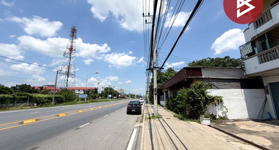出售 3 卧室 商业空间 在 Mueang Lop Buri, Lop Buri