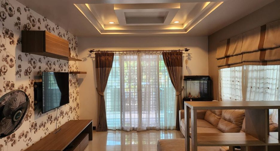 Casa en alquiler de 3 habitaciones en San Sai, Chiang Mai