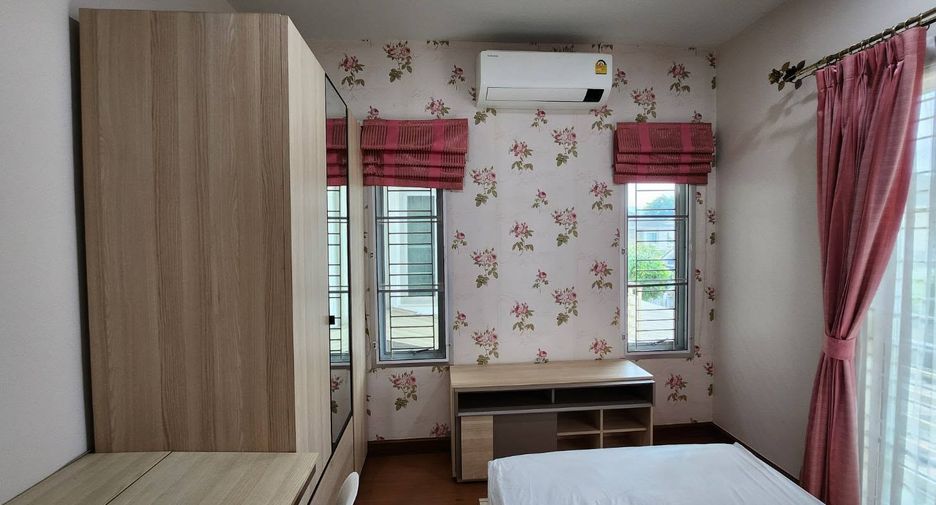 Casa en alquiler de 3 habitaciones en San Sai, Chiang Mai
