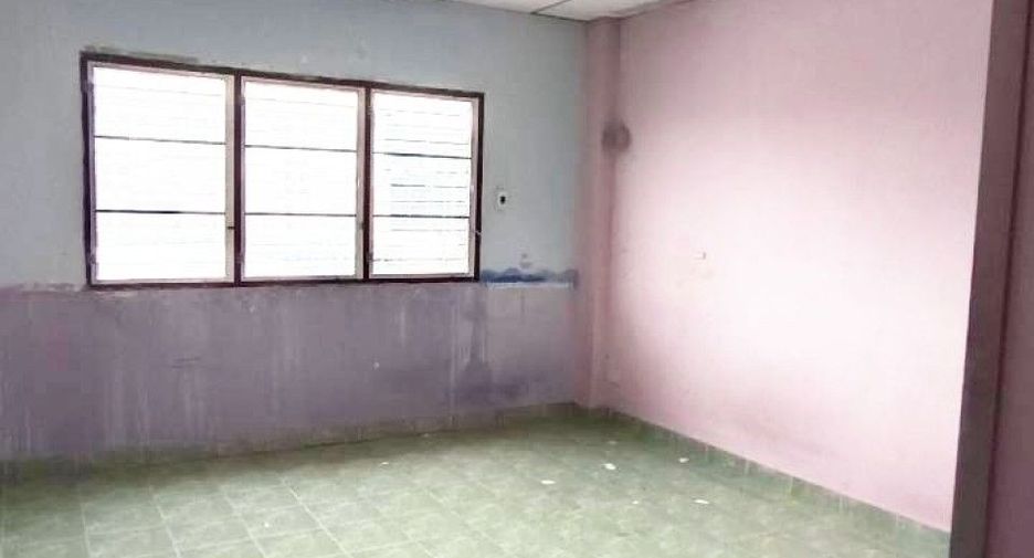 À vendre 5 chambres local commercial à Min Buri, Bangkok