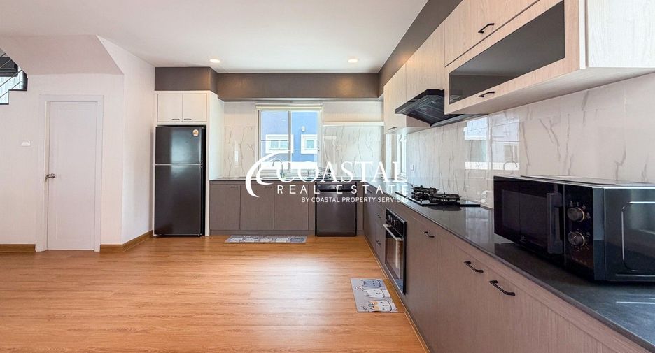 For rent 5 bedrooms house in Bang Lamung, Chonburi