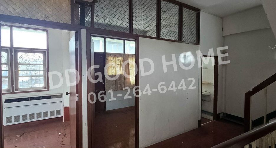 Gewerbefläche zum Kauf mit 5 Zimmer in Mueang Nakhon Phanom, Nakhon Phanom