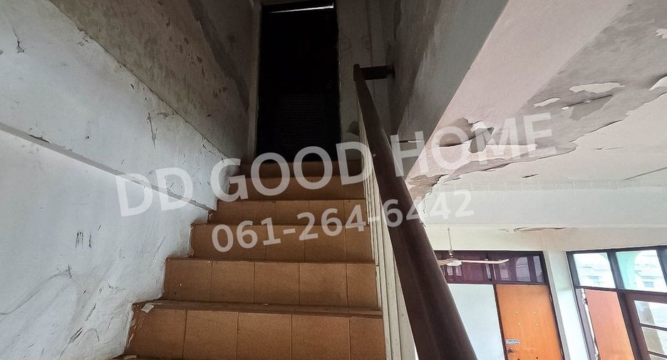 Gewerbefläche zum Kauf mit 5 Zimmer in Mueang Nakhon Phanom, Nakhon Phanom