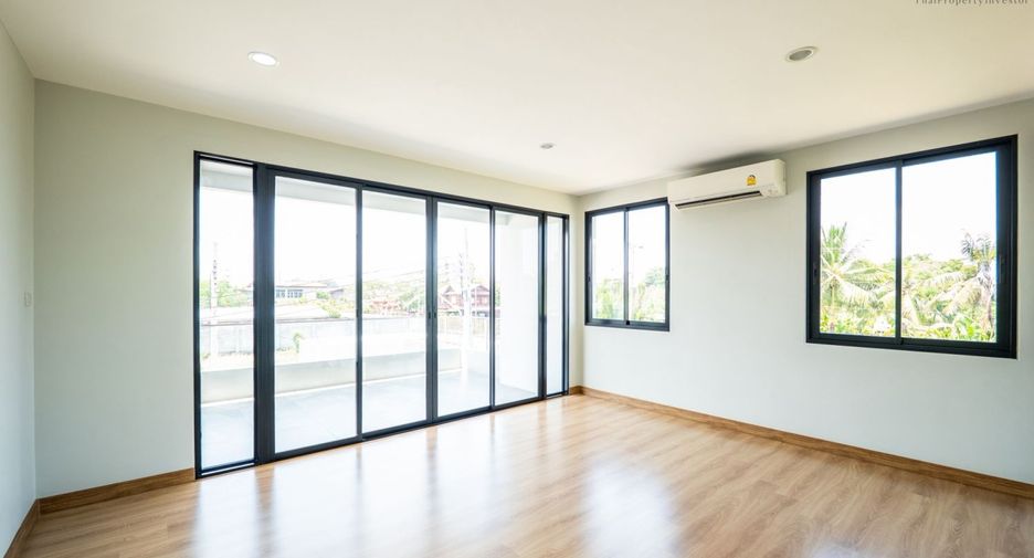 Casa en venta de 4 habitaciones en Thung Khru, Bangkok