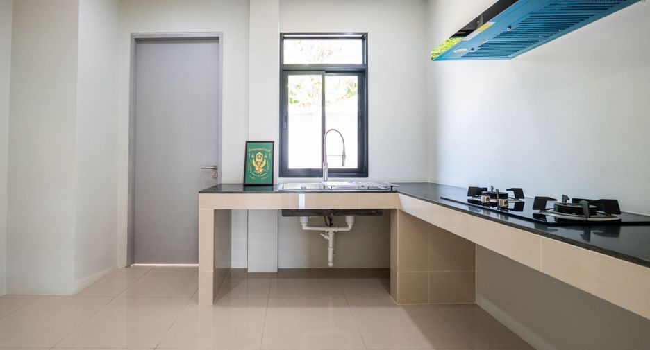 Casa en venta de 4 habitaciones en Thung Khru, Bangkok