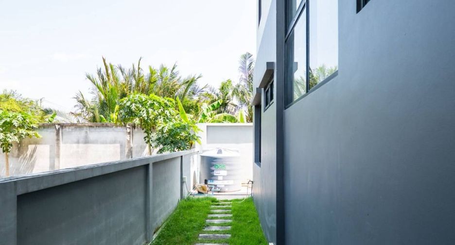 Casa en venta de 4 habitaciones en Thung Khru, Bangkok