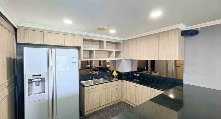 For sale and for rent 2 bedrooms condo in Bang Lamung, Chonburi