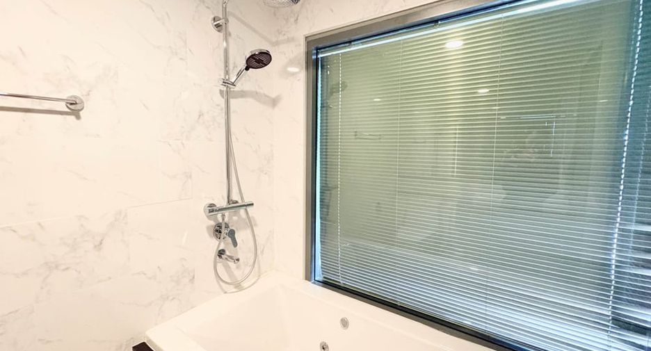 For sale and for rent 2 bedrooms condo in Bang Lamung, Chonburi
