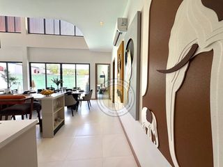 For sale 8 bedrooms villa in Bang Lamung, Chonburi