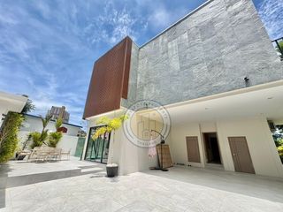 For sale 8 bedrooms villa in Bang Lamung, Chonburi