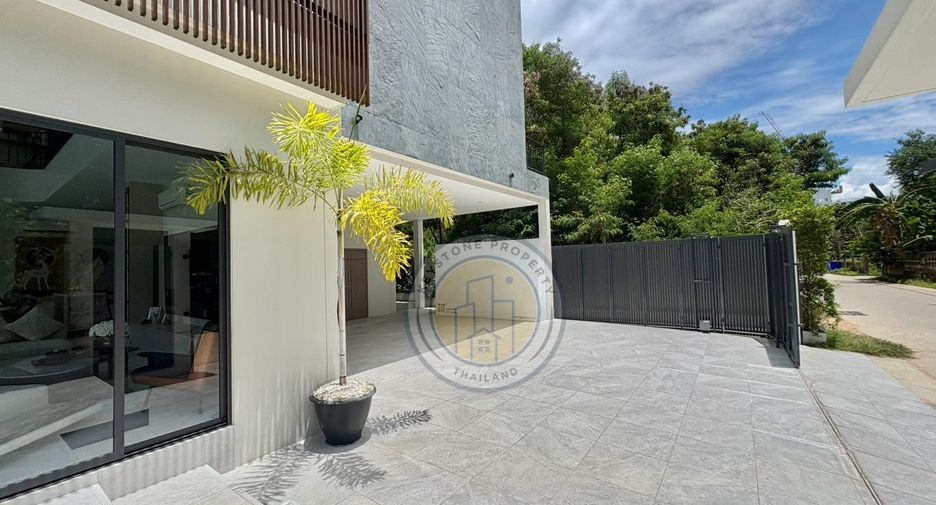 For sale 8 bedrooms villa in Bang Lamung, Chonburi
