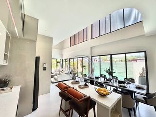 For sale 8 bedrooms villa in Bang Lamung, Chonburi
