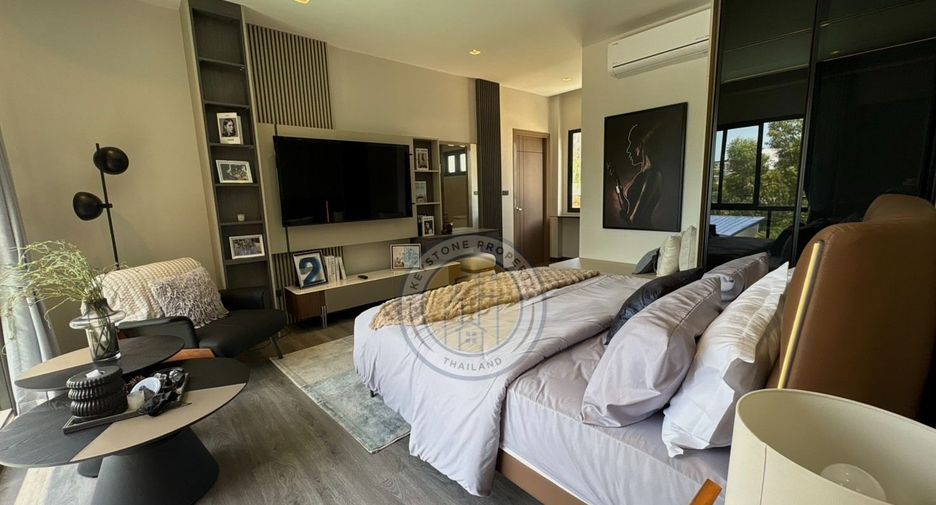 For sale 8 bedrooms villa in Bang Lamung, Chonburi
