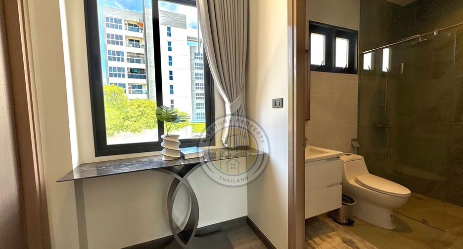 For sale 8 bedrooms villa in Bang Lamung, Chonburi
