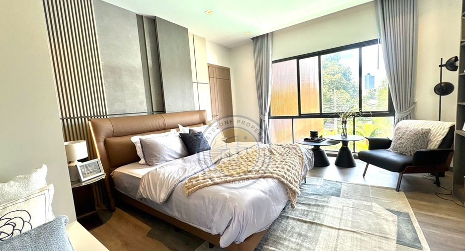 For sale 8 bedrooms villa in Bang Lamung, Chonburi