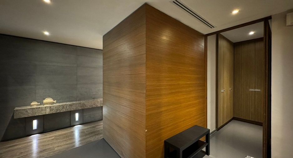 Wohnung zur Miete mit 3 Zimmer in Khlong Toei, Bangkok
