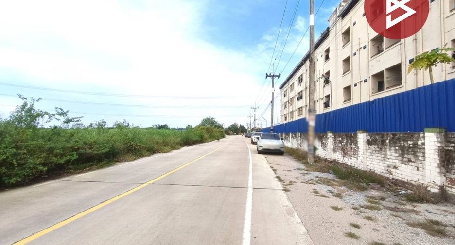 出售 土地 在 Ban Bueng, Chon Buri
