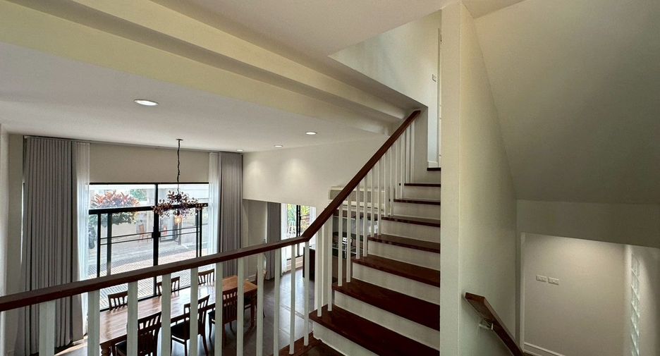 出租 3 卧室 独立屋 在 Khlong Toei, 曼谷