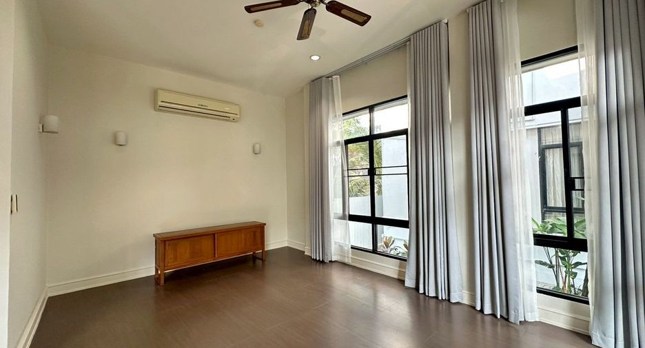 出租 3 卧室 独立屋 在 Khlong Toei, 曼谷