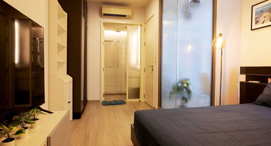 For rent 1 bed condo in Khlong Toei, Bangkok