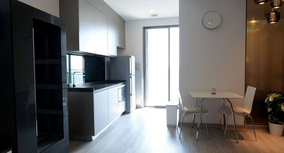 For rent 1 bed condo in Khlong Toei, Bangkok