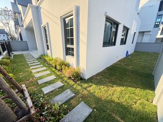Casa en alquiler y en venta de 4 habitaciones en Bang Phli, Samut Prakan