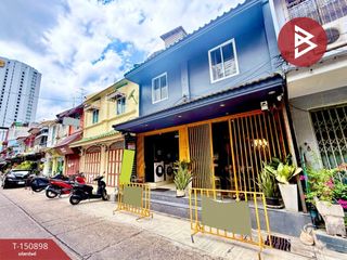 For sale 3 bedrooms retail Space in Bang Rak, Bangkok