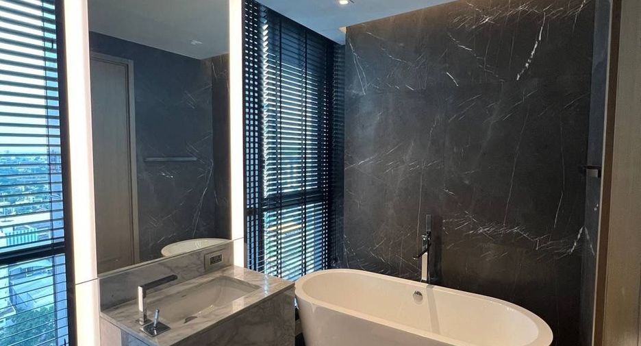 For rent and for sale 3 bedrooms condo in Watthana, Bangkok