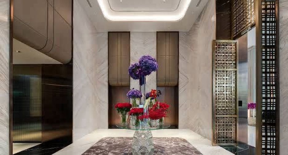 For rent and for sale 3 bedrooms condo in Watthana, Bangkok