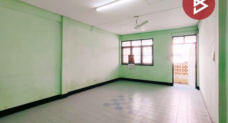 出售 2 卧室 联排别墅 在 Khlong Toei, 曼谷