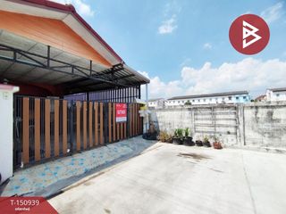 Casa adosada en venta de 2 habitaciones en Lam Luk Ka, Pathum Thani
