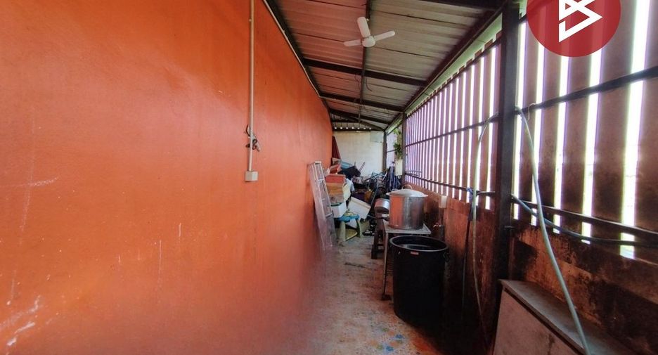 Casa adosada en venta de 2 habitaciones en Lam Luk Ka, Pathum Thani