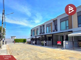 For sale 3 bedrooms townhouse in Krathum Baen, Samut Sakhon