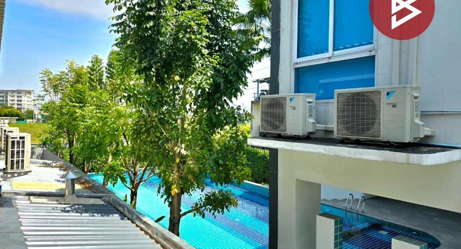 For sale 3 bedrooms townhouse in Krathum Baen, Samut Sakhon