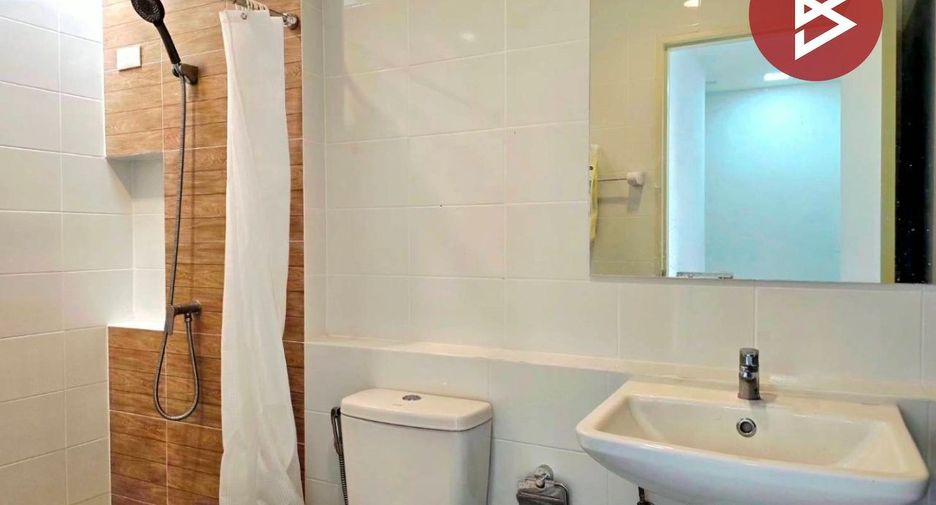 For sale 3 bedrooms townhouse in Krathum Baen, Samut Sakhon