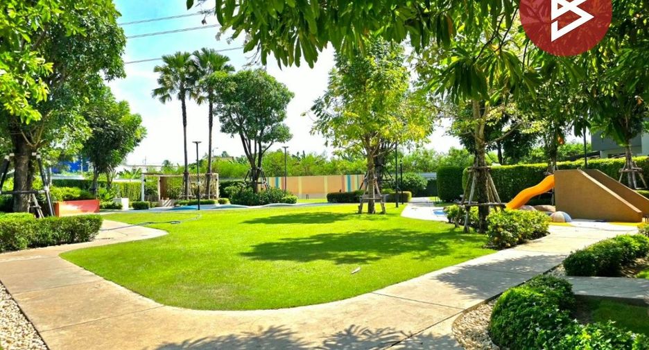 For sale 3 bedrooms townhouse in Krathum Baen, Samut Sakhon