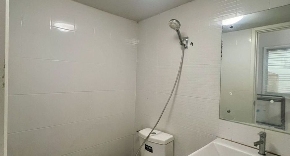 Reihenhaus zum Kauf mit 3 Zimmer in Min Buri, Bangkok